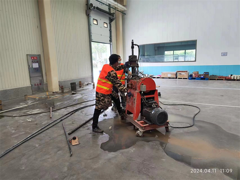 霸州厂房地面下沉塌陷注浆加固施工